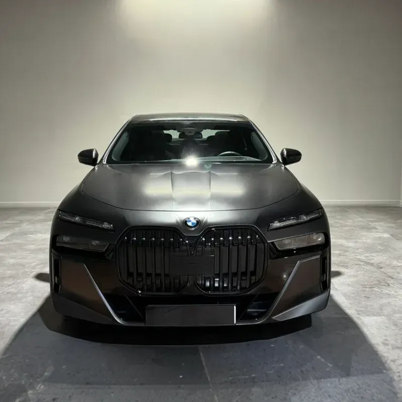 BMW Serie 7 - Imagen 2