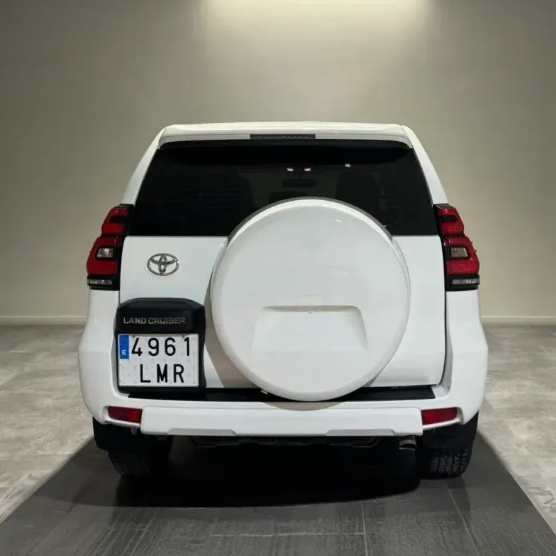 Toyota Land Cruiser 2.8 - Imagen 4