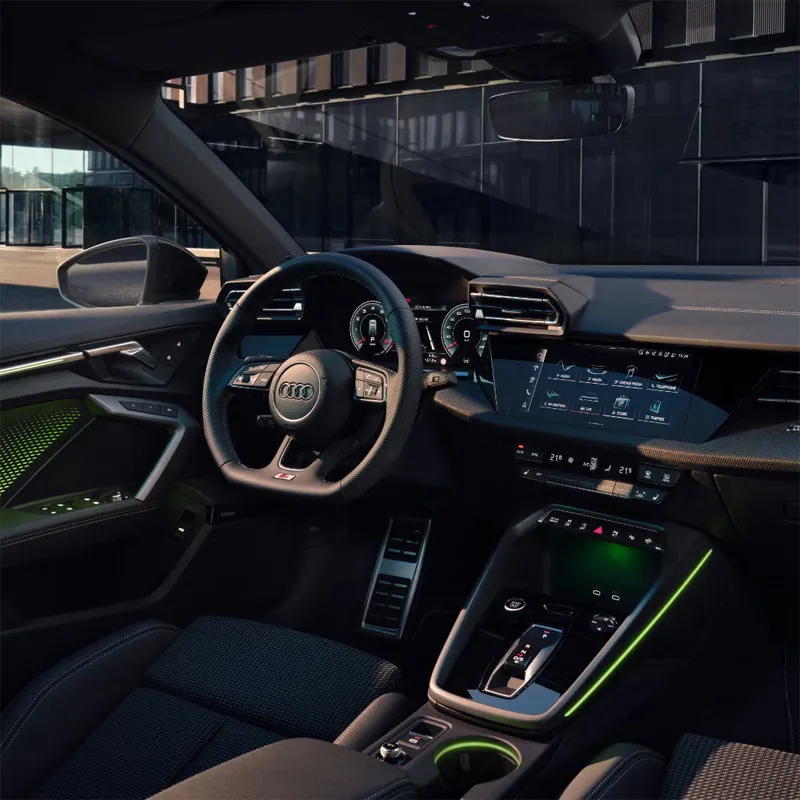 Interior tecnológico de deportivo premium de coche importado de Alemania