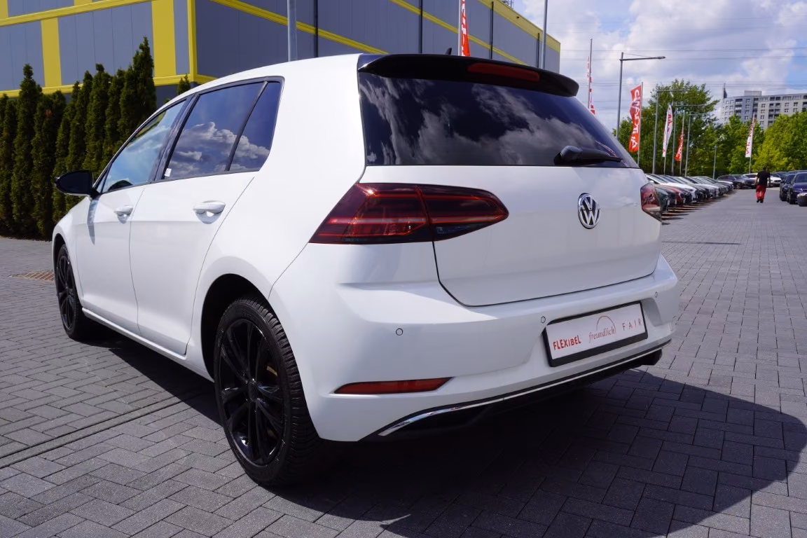 Volkswagen Golf - Imagen 3