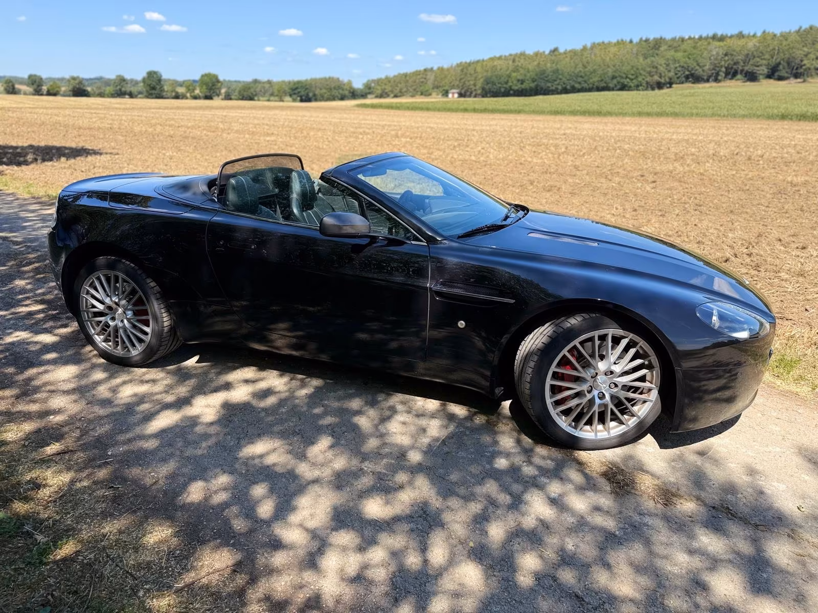 Aston Martin V8 Vantage - Imagen 2