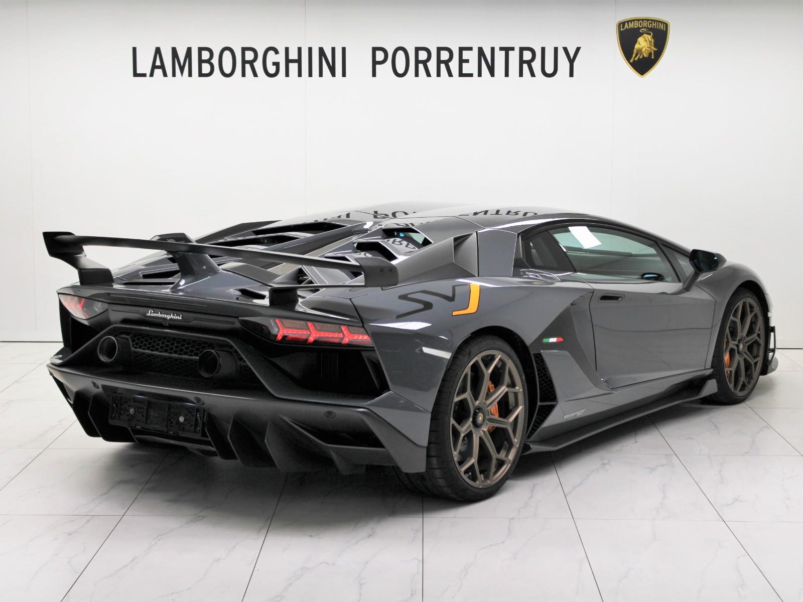 Lamborghini Aventador - Imagen 3