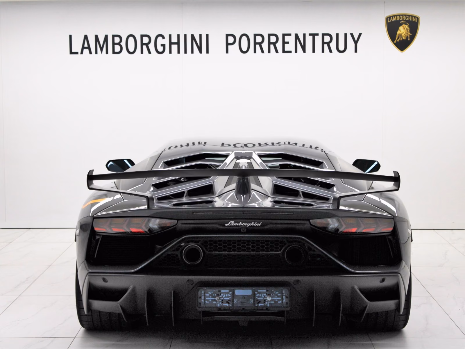 Lamborghini Aventador - Imagen 4