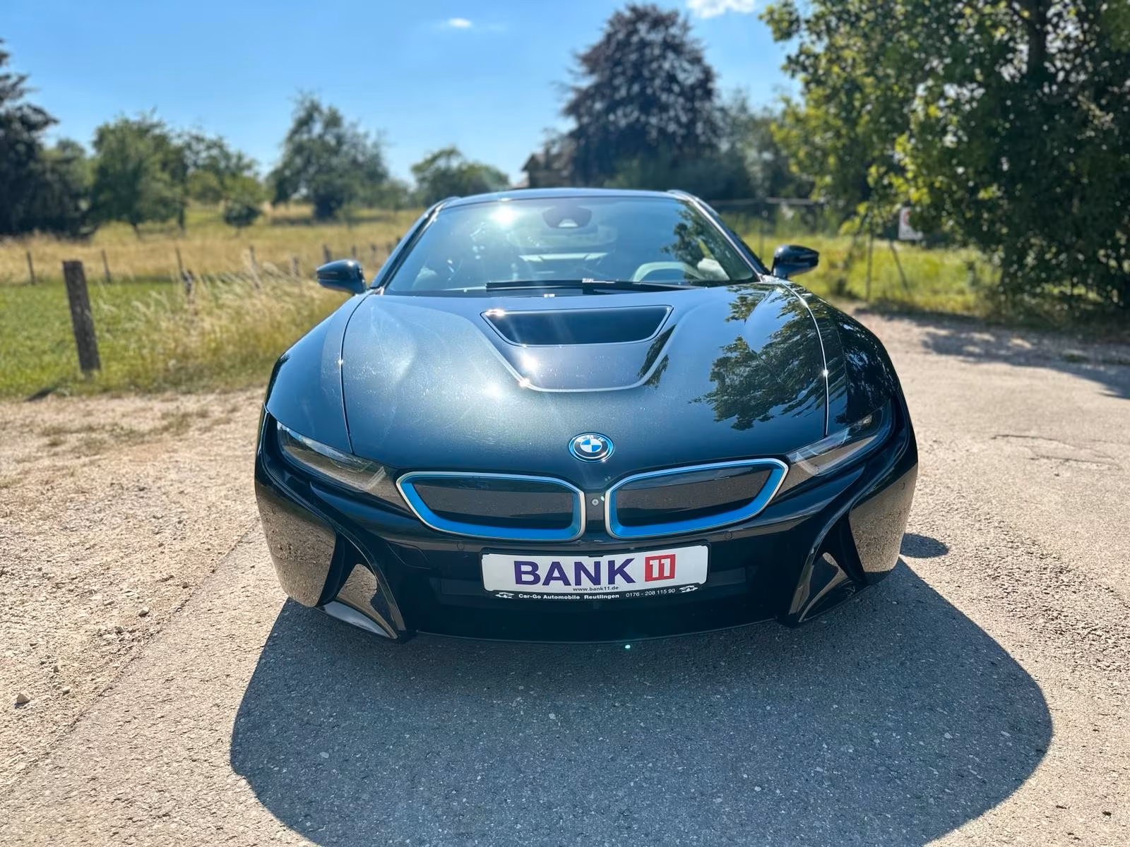 BMW i8